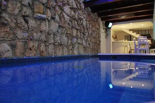 Hotel Elefante Playa del Carmen 2*,